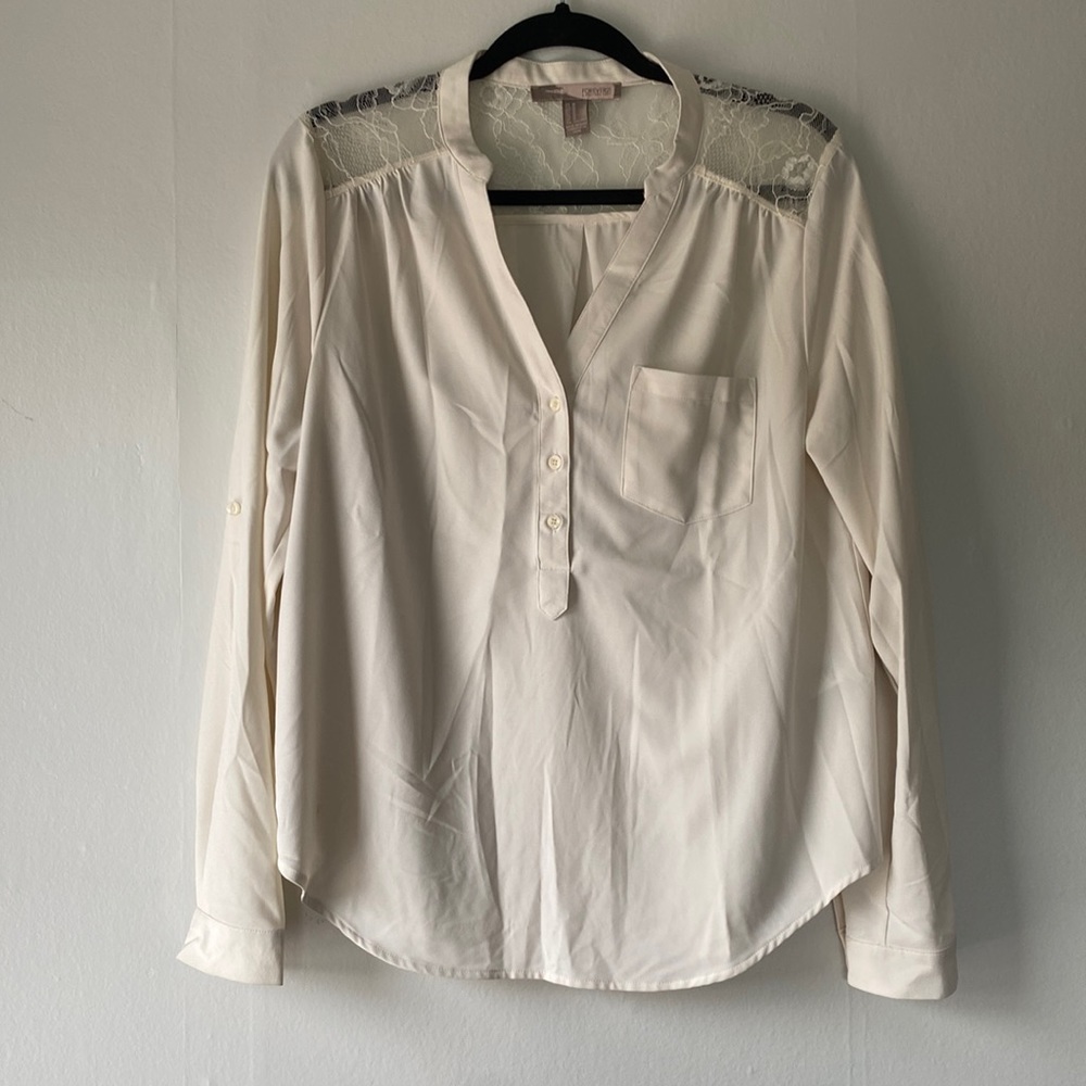 Cream blouse with lace detail and roll up sleeves